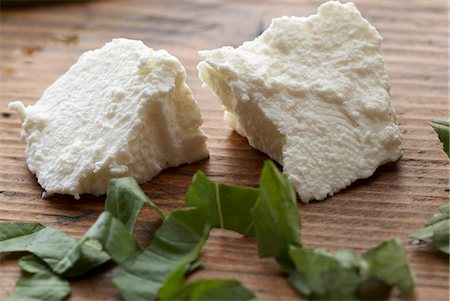 ricotta - Fresh Ricotta and Basil Stock Photo - Premium Royalty-Free, Code: 659-07598547