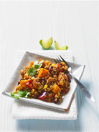 Chicken with rice and beans and sweet potato (Mexico) Foto de stock - Sin royalties Premium, Código: 659-07609673