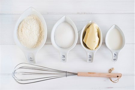 Baking Ingredients; Bowl of Flour; Eggs; Whisk Stock Photo - Premium Royalty-Free, Code: 659-07610196