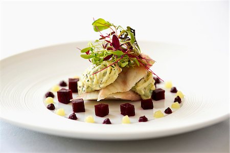simsearch:659-01850108,k - Smoked eel with beetroot and grated apple Stock Photo - Premium Royalty-Free, Code: 659-07610290
