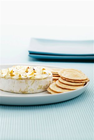 snack cracker white background - Camembert and crackers Stock Photo - Premium Royalty-Free, Code: 659-07610313