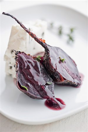 simsearch:659-07738878,k - Grilled beetroot with Gorgonzola and thyme Stockbilder - Premium RF Lizenzfrei, Bildnummer: 659-07738699