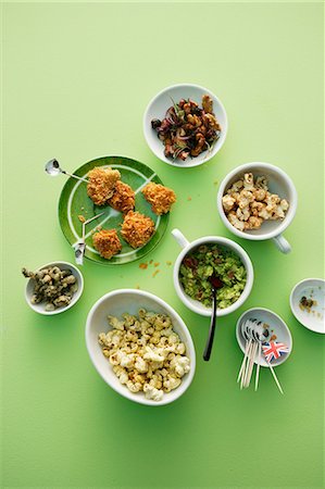 popcorn top view - Snacks for a football-themed party Stock Photo - Premium Royalty-Free, Code: 659-07738733