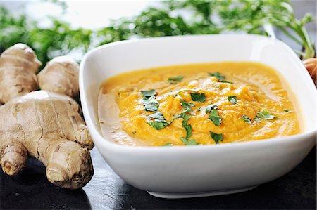 simsearch:659-07738692,k - Carrot and ginger soup with coriander Stock Photo - Premium Royalty-Free, Code: 659-07738882