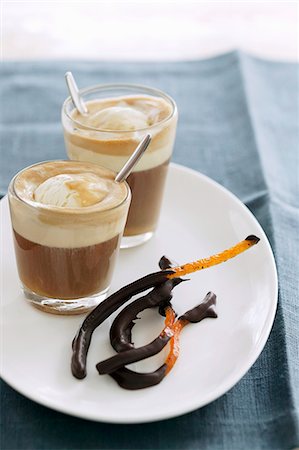 Affogato with candied orange zest Stock Photo - Premium Royalty-Free, Code: 659-07739168