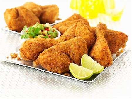 southern - Bread chicken with avocado salad Foto de stock - Sin royalties Premium, Código: 659-07739655