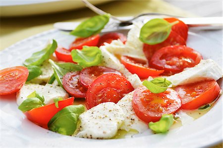 sweet basil - Caprese Salad Stock Photo - Premium Royalty-Free, Code: 659-07958712