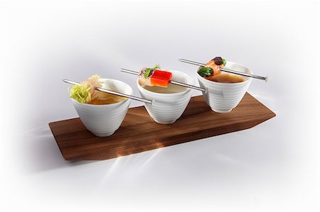 simsearch:659-03537248,k - Fish fondue with hake, carp and salmon trout Foto de stock - Sin royalties Premium, Código: 659-07958739