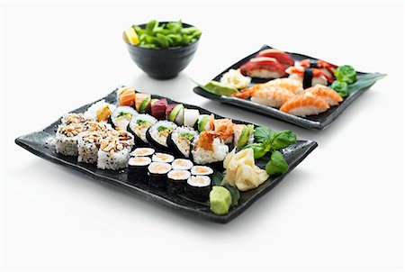 Two sushi platters with wasabi and ginger Stockbilder - Premium RF Lizenzfrei, Bildnummer: 659-07958867
