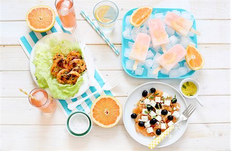 paper napkin - A summer buffet featuring grapefruit dishes and drinks Stock Photo - Premium Royalty-Free, Code: 659-07958934