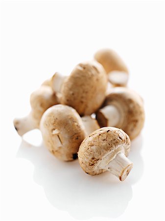 simsearch:659-07069300,k - Chestnut mushrooms Photographie de stock - Premium Libres de Droits, Code: 659-07958981