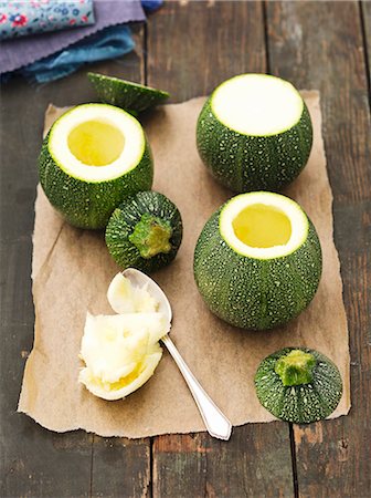 simsearch:659-06155811,k - Hollowed-out, round courgettes on a piece of baking paper Stock Photo - Premium Royalty-Free, Code: 659-07959093