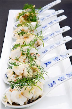 dill - Fried cod with apple cream on canapé spoons Stockbilder - Premium RF Lizenzfrei, Bildnummer: 659-07959553