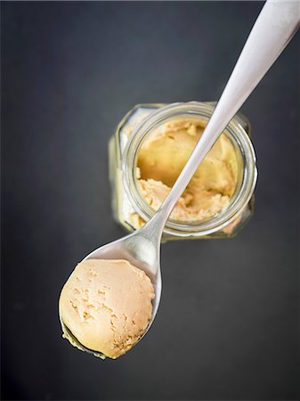 fat (food substance) - Homemade cashew nut butter Stock Photo - Premium Royalty-Free, Code: 659-07959666