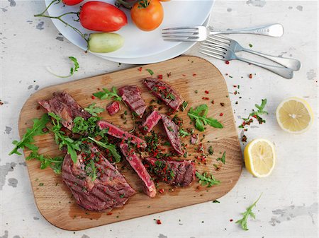 Grilled beef steak, sliced Stock Photo - Premium Royalty-Free, Code: 659-07959840