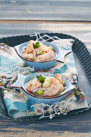 Prawn ceviche with lemons and coriander Foto de stock - Sin royalties Premium, Código: 659-07959922