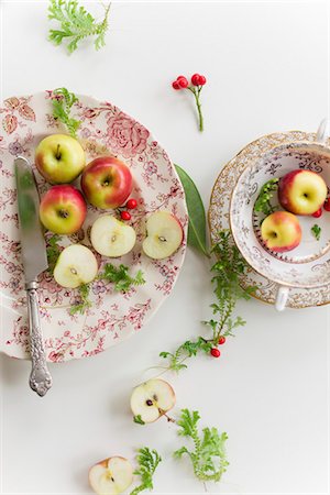 Pink Lady apples Stock Photo - Premium Royalty-Free, Code: 659-08147073