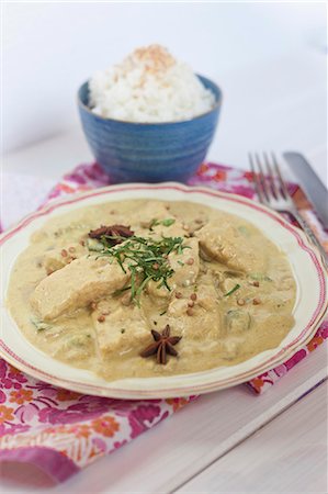 simsearch:659-09124485,k - Fish curry with coconut milk, star anise and rice (India) Photographie de stock - Premium Libres de Droits, Code: 659-08147369