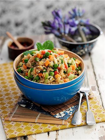 rice fried - Fried rice with vegetables (Indonesia) Stock Photo - Premium Royalty-Free, Code: 659-08147683