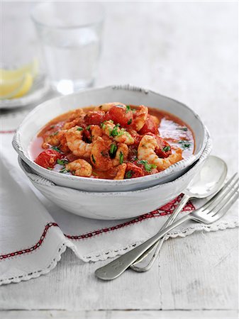 flatware - Tomato and prawn soup with parsley Foto de stock - Sin royalties Premium, Código: 659-08147754