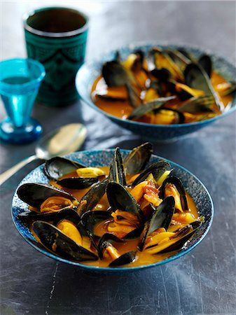 shellfish dishes - Mussels in a curry broth Stock Photo - Premium Royalty-Free, Code: 659-08147759