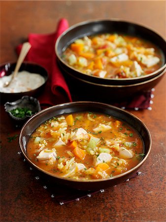 simsearch:659-06187392,k - Mulligatawny (curry soup with chicken and vegetables, England) Foto de stock - Sin royalties Premium, Código: 659-08147797