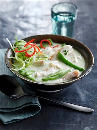 Green curry soup with chicken (Thailand) Stock Photo - Premium Royalty-Free, Code: 659-08147886