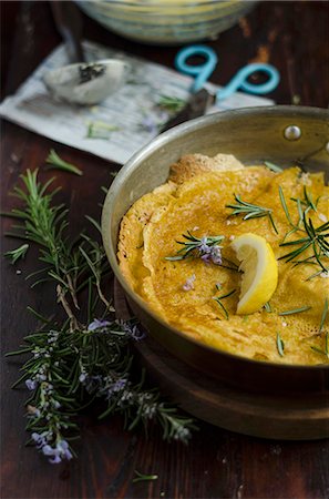 Farinata (chickpea pancakes, Italy) Photographie de stock - Premium Libres de Droits, Code: 659-08147952