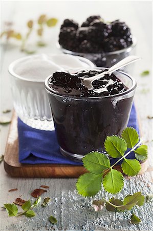 simsearch:659-07068515,k - A glass of homemade blackberry jam Stock Photo - Premium Royalty-Free, Code: 659-08148112