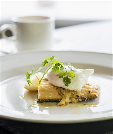 Stockfish with poached egg Photographie de stock - Premium Libres de Droits, Code: 659-08418863