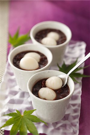 simsearch:659-06901746,k - Zenzai (kidney bean soup, Japan) with wasashi Stock Photo - Premium Royalty-Free, Code: 659-08418937