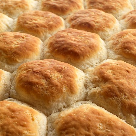 rolled biscuit - Freshly baked American biscuits in a pan (close-up) Stock Photo - Premium Royalty-Free, Code: 659-08419100