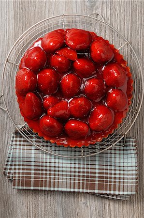 strawberry tart Photographie de stock - Premium Libres de Droits, Code: 659-08419493