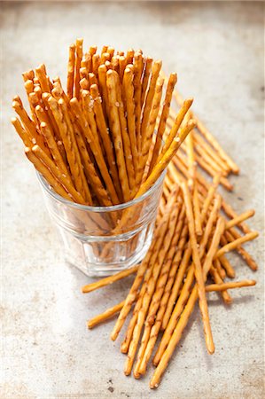 simsearch:659-08419534,k - Salty sticks in a glass Stock Photo - Premium Royalty-Free, Code: 659-08419550