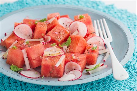 Melon and radish salad Foto de stock - Sin royalties Premium, Código: 659-08419664