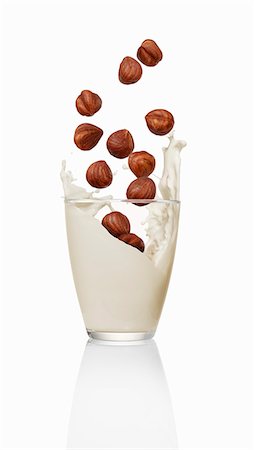 Hazelnut milk Stock Photo - Premium Royalty-Free, Code: 659-08419918