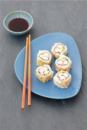 soy sauce sushi recipe - Sushi with surimi and avocado Stock Photo - Premium Royalty-Free, Code: 659-08419948