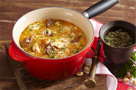 poultry soup - Sopa de menudillos de pollo (chicken giblet soup, Barcelona) Stock Photo - Premium Royalty-Free, Code: 659-08420248