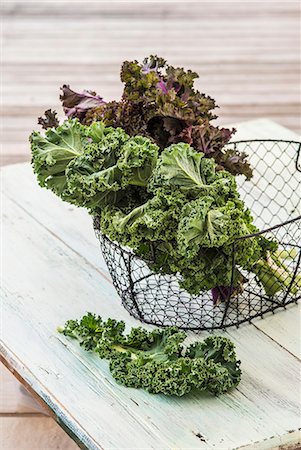 simsearch:659-07598976,k - Green and purple Kale 2 Stock Photo - Premium Royalty-Free, Code: 659-08420364
