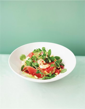 simsearch:659-01845188,k - Prawn and grapefruit salad with watercress Stock Photo - Premium Royalty-Free, Code: 659-08895432