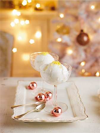 simsearch:659-08147810,k - Champagne sorbet Stock Photo - Premium Royalty-Free, Code: 659-08895661