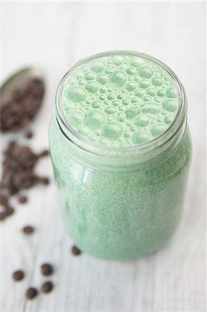 spinach cocktail - A chocolate and mint smoothie in a glass Stock Photo - Premium Royalty-Free, Code: 659-08895869