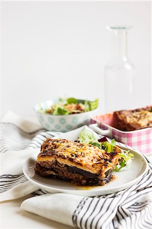 Moussaka on a plate Stock Photo - Premium Royalty-Free, Code: 659-08896140