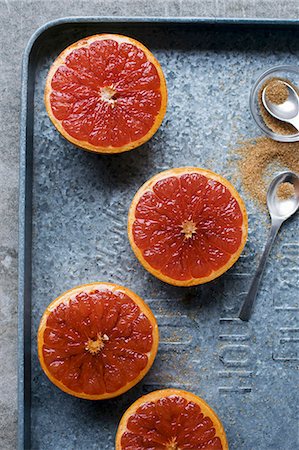 simsearch:659-08513064,k - Grapefruit Brulee Stock Photo - Premium Royalty-Free, Code: 659-08896388