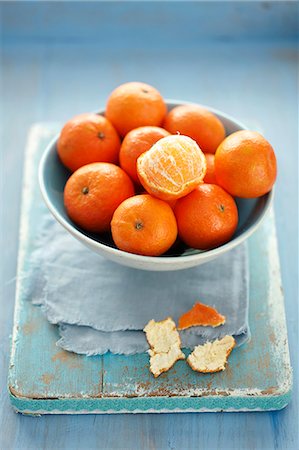 simsearch:659-01852321,k - Tangerines in a bowl Photographie de stock - Premium Libres de Droits, Code: 659-08896493