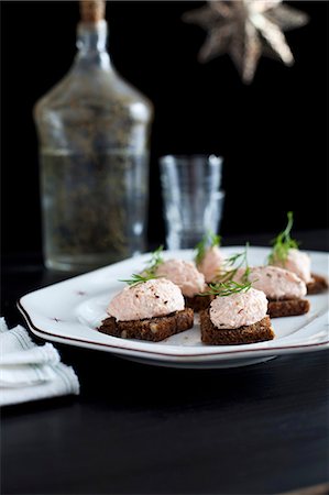 simsearch:659-08906246,k - Salmon rillette Stock Photo - Premium Royalty-Free, Code: 659-08896698