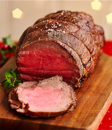 British Beef Chateaubriand Stock Photo - Premium Royalty-Free, Code: 659-08896775