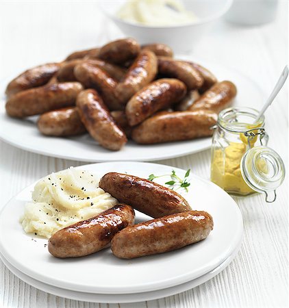 simsearch:659-06152859,k - Pork Sausages with Pepper Stock Photo - Premium Royalty-Free, Code: 659-08896818