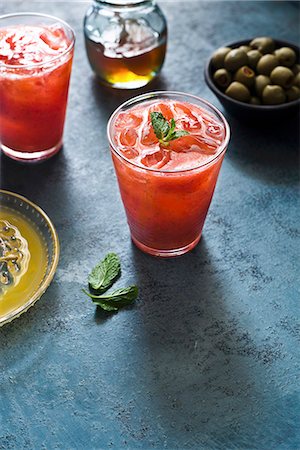 simsearch:659-06373374,k - Strawberry Orange Lemonade Foto de stock - Sin royalties Premium, Código: 659-08896858