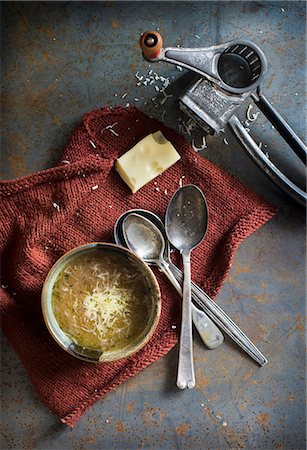 ralador de queijo - French onion soup Foto de stock - Royalty Free Premium, Número: 659-08896852